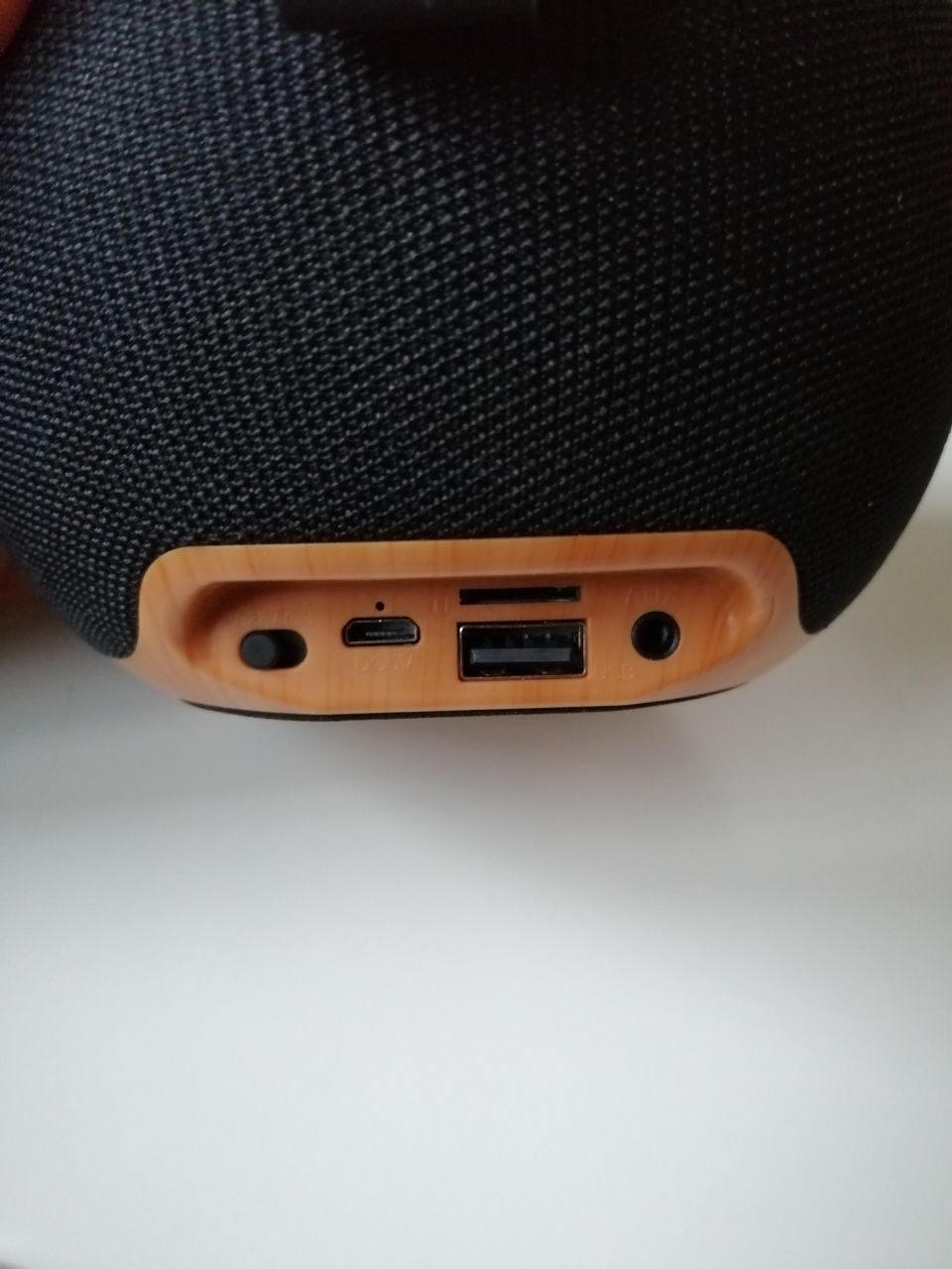 Nowy Głośnik Bluetooth czarny