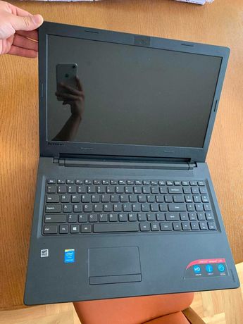Laptop Lenovo 80QQ