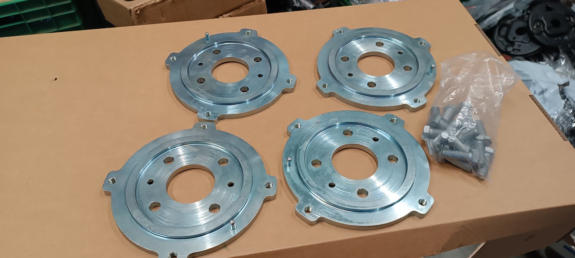 Fiat 126p adaptery z felg nowego typu na cytrynki tuning wsteczny nowe