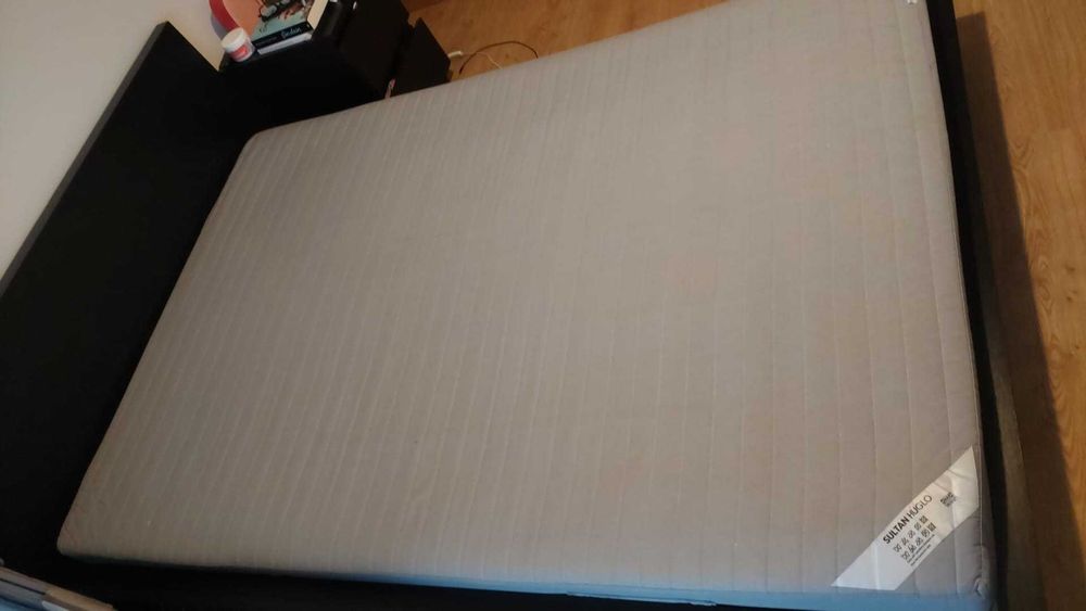Cama IKEA MALM Preta 1,60m x 2,00m com estrado e colchão
