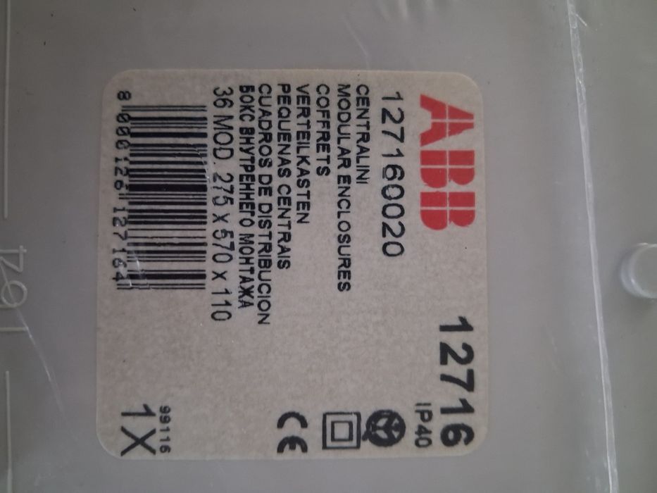 Nowa w folii rozdzielnica elektryczna natynkowa ABB  36 modułów