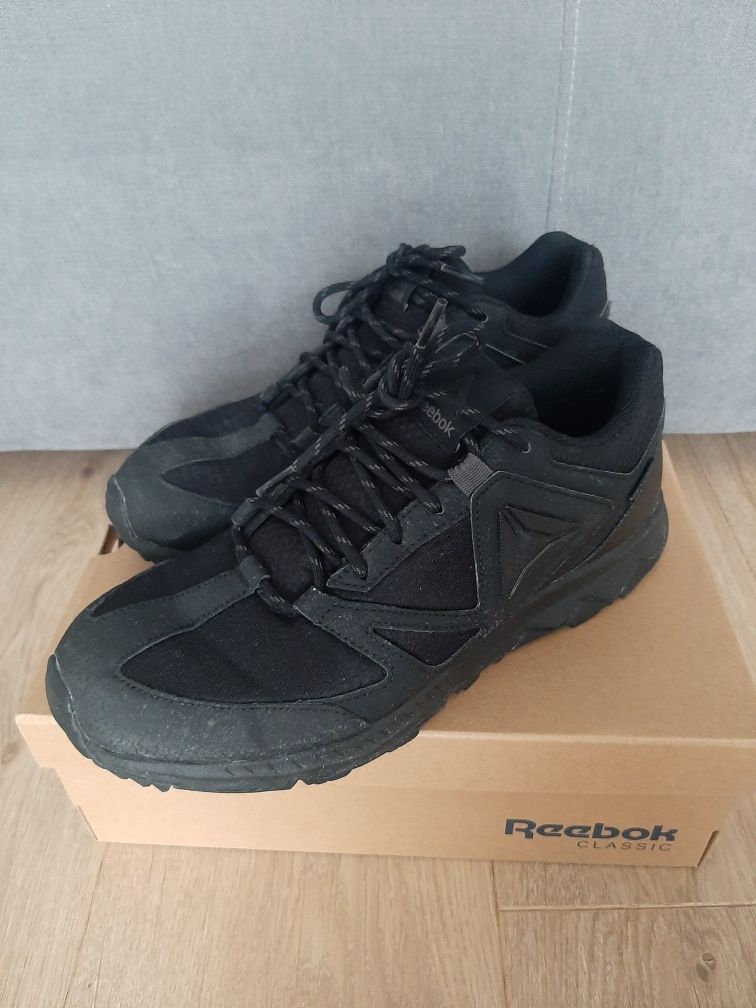 Męskie buty Reebok model BS7669 r. 41,5