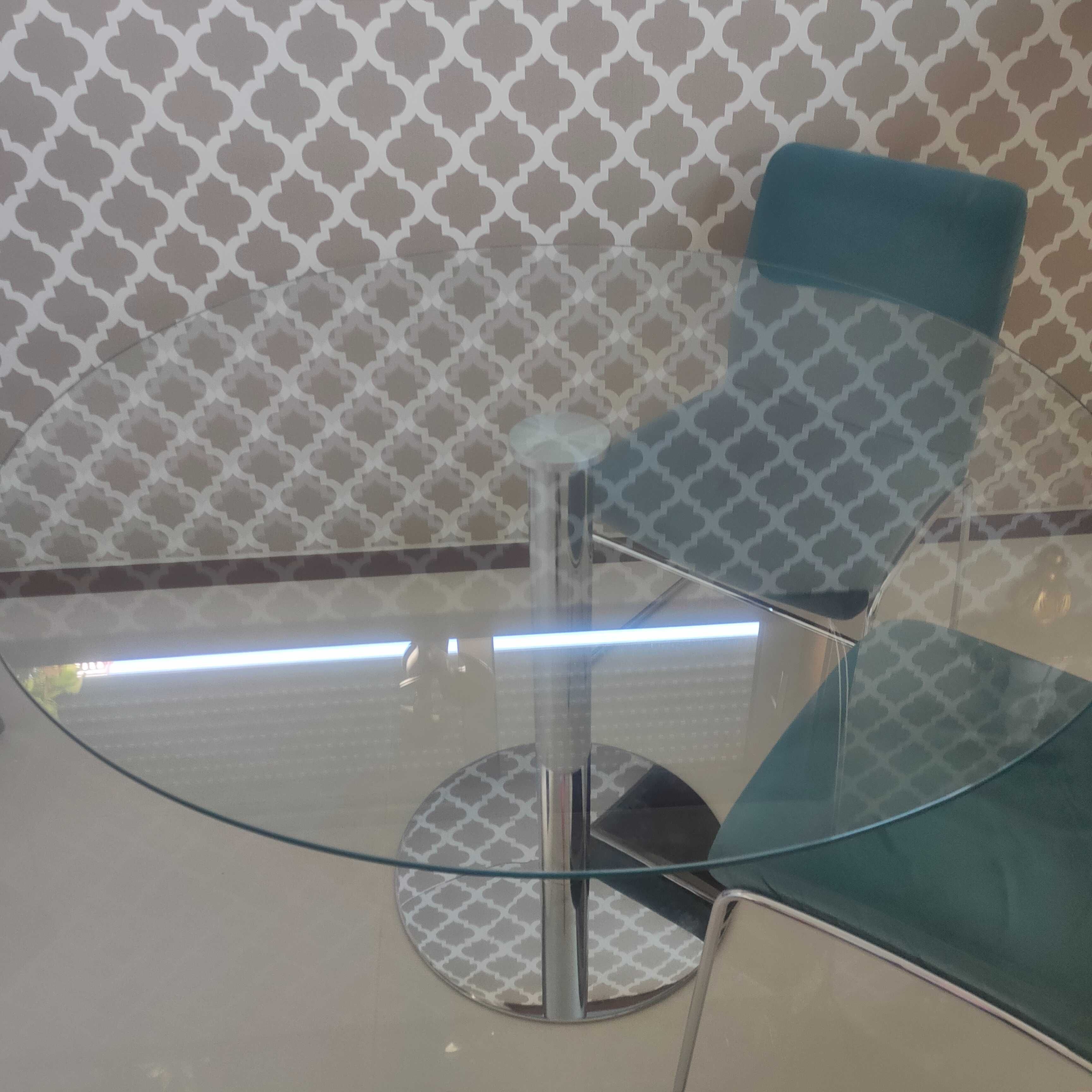 Mesa em vidro (Area)