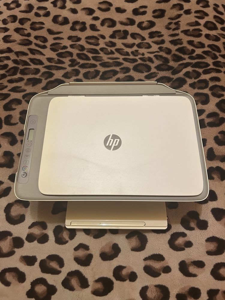 Продам МФУ Hp DeskJet2720