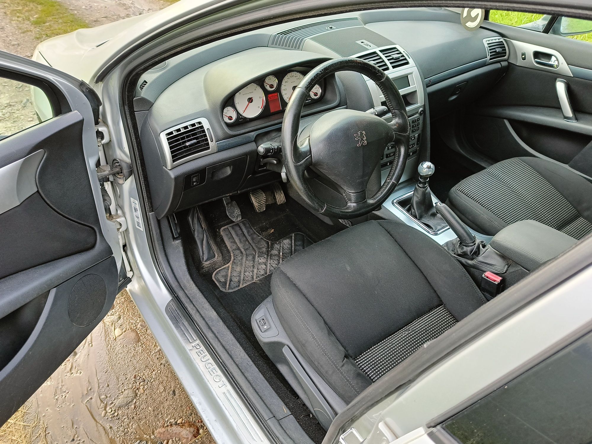 Peugeot 407 2.0 HDI (Webasto/2 komplety kół)