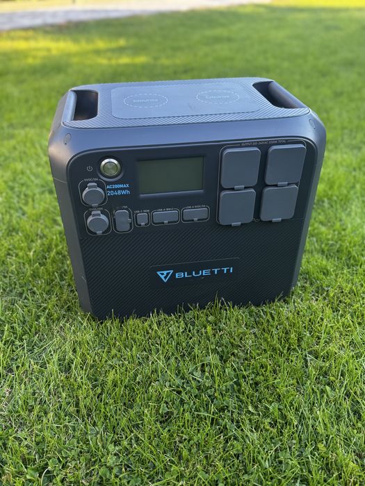 Bluetti ac200 max stacja ładowania powerbank