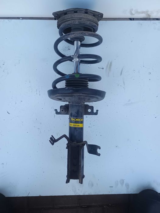 Przedni prawy amortyzator Renault Megane III 1,2 Tce Oryginał