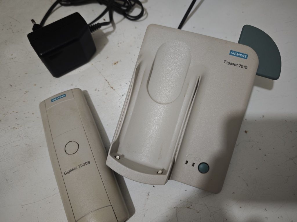 Telefone portátil Siemens Gigaset 2010