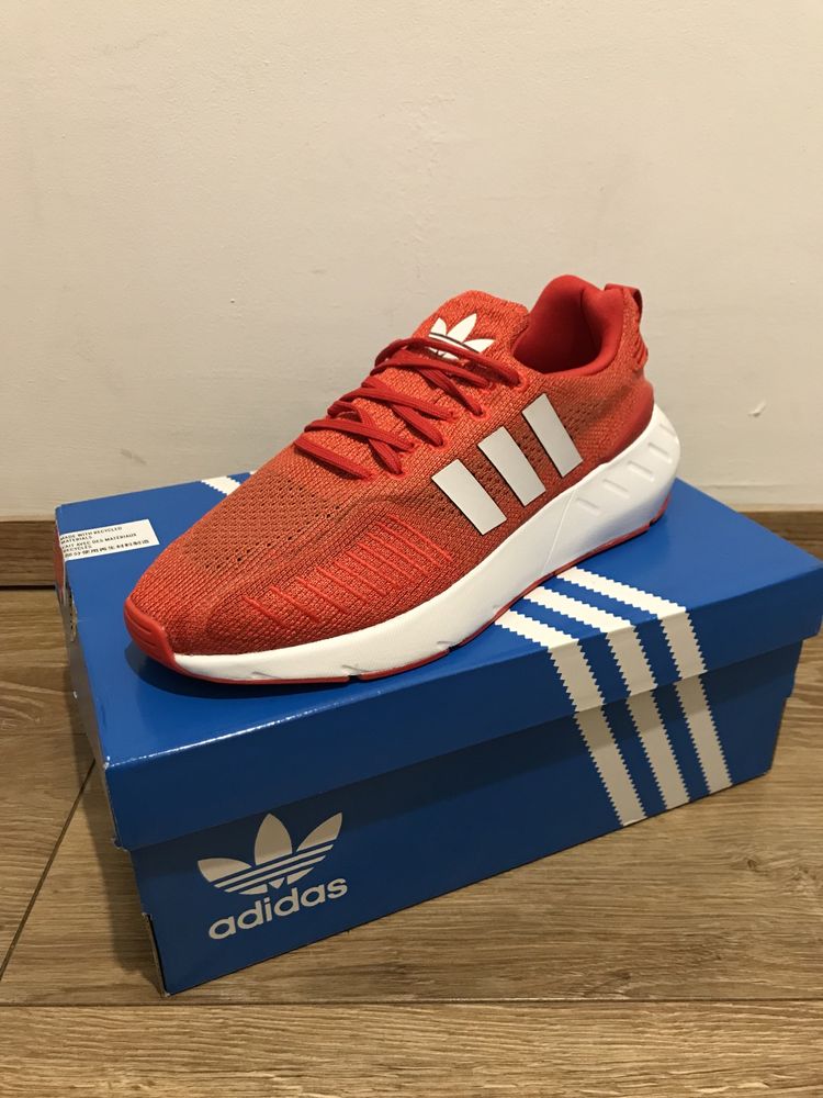 Sprzedam nowe buty Adidasa r. 40 oryginalne z metkami