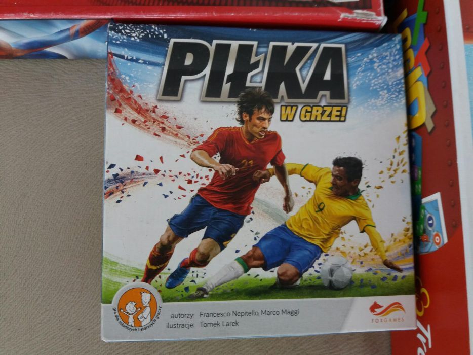 Puzzle i gry.Różne wzory.