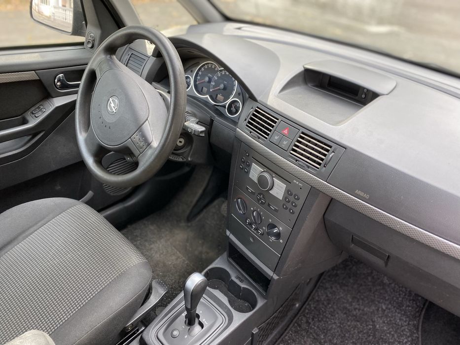 Продам Opel Meriva  1.6 автомат