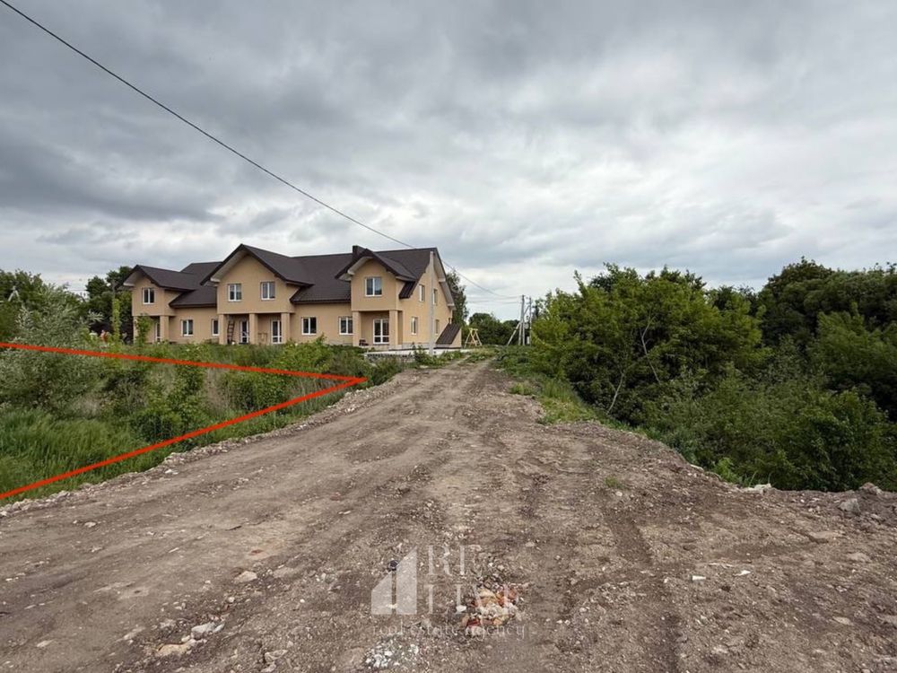 Продаж земельної ділянки правильної форми (район ТЦ «Баобаб»)
