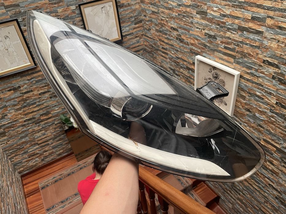 Otica direita Renault Megane GT Line fase 3