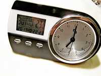 Часы настольные с термометром и будильником, новые