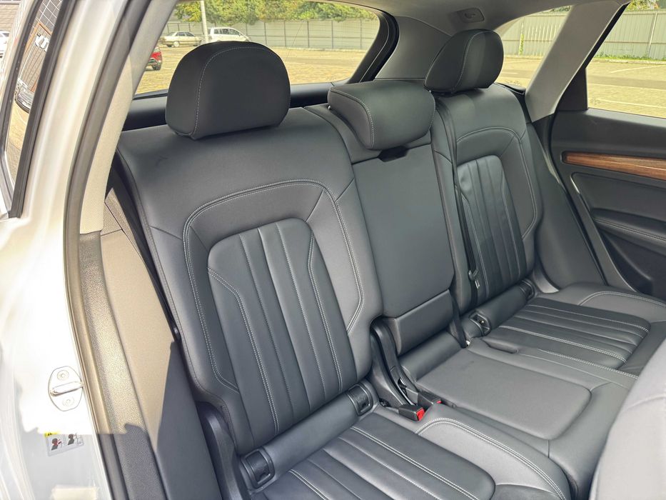 Audi Q5 2021 Свіжопригнана гібрид