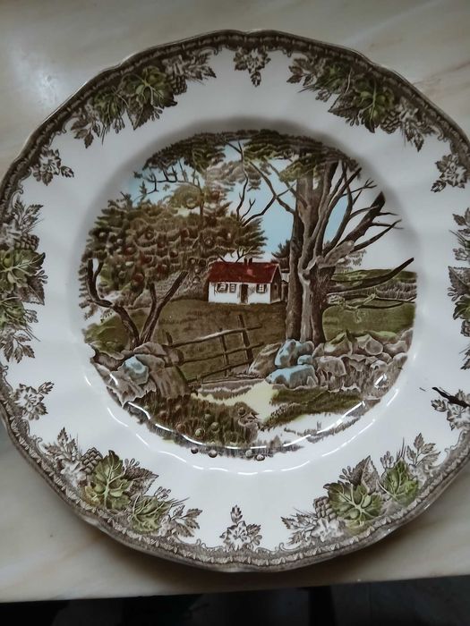 200 pratos decorativos