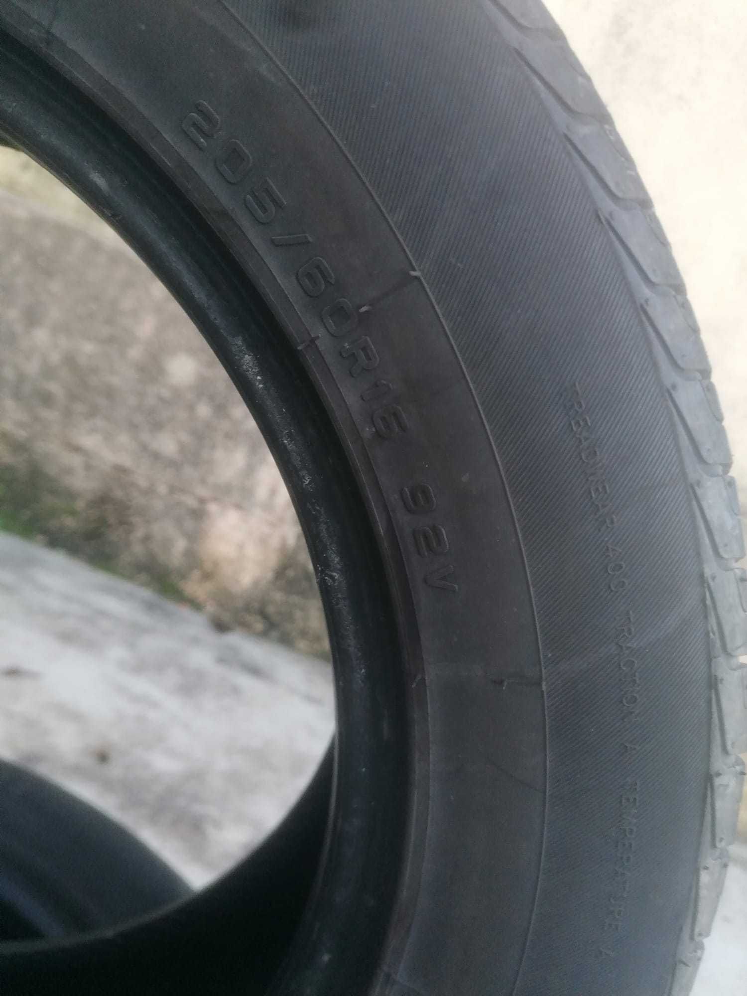 4 Pneus 205/60 R16
