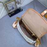 Nowa kolekcja skórzanych torebek Diane Handbag