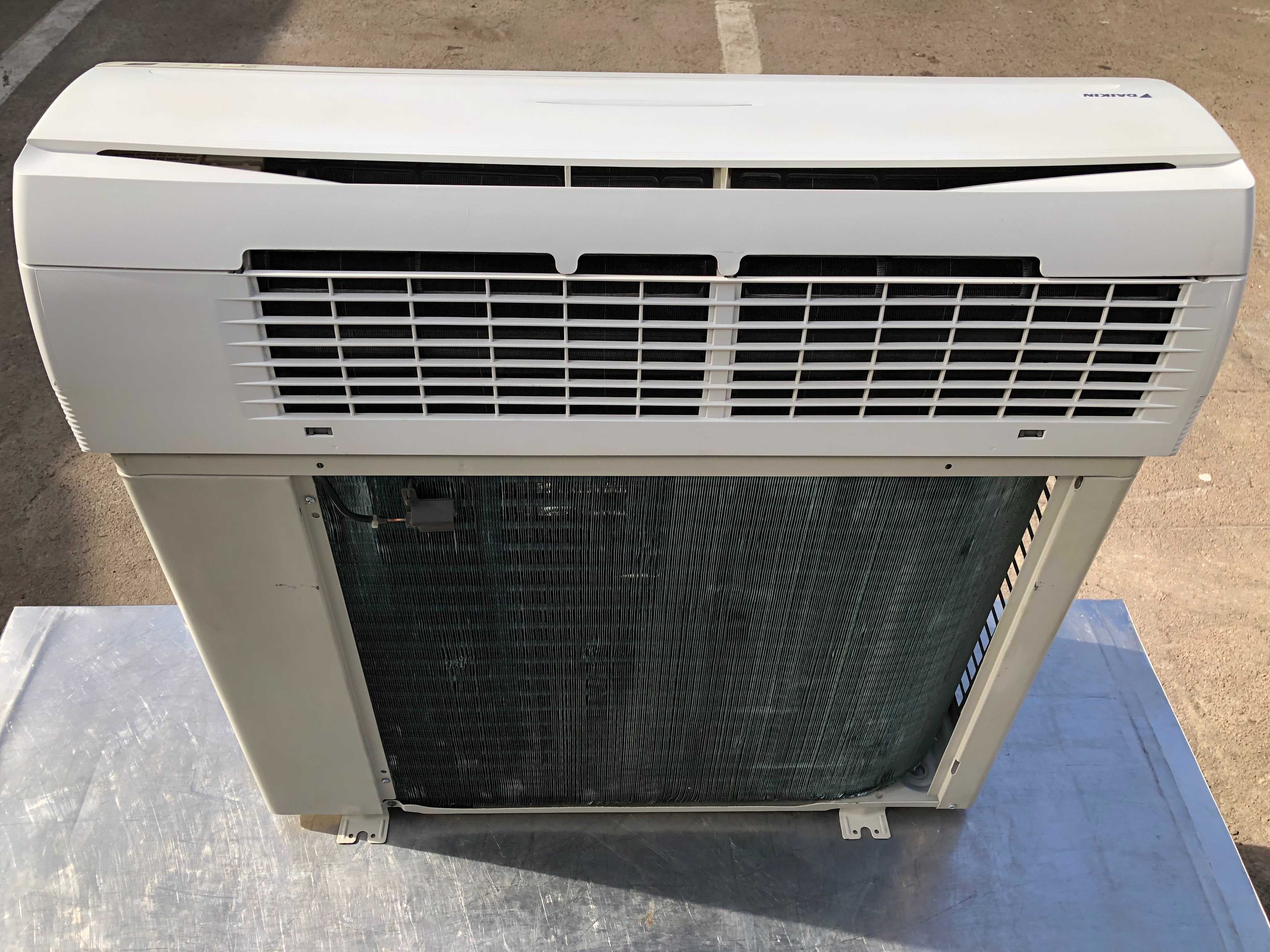 Кондиционер настенный Daikin FT25DBV11B/R25DBV11B б/у до 30м2 монтаж