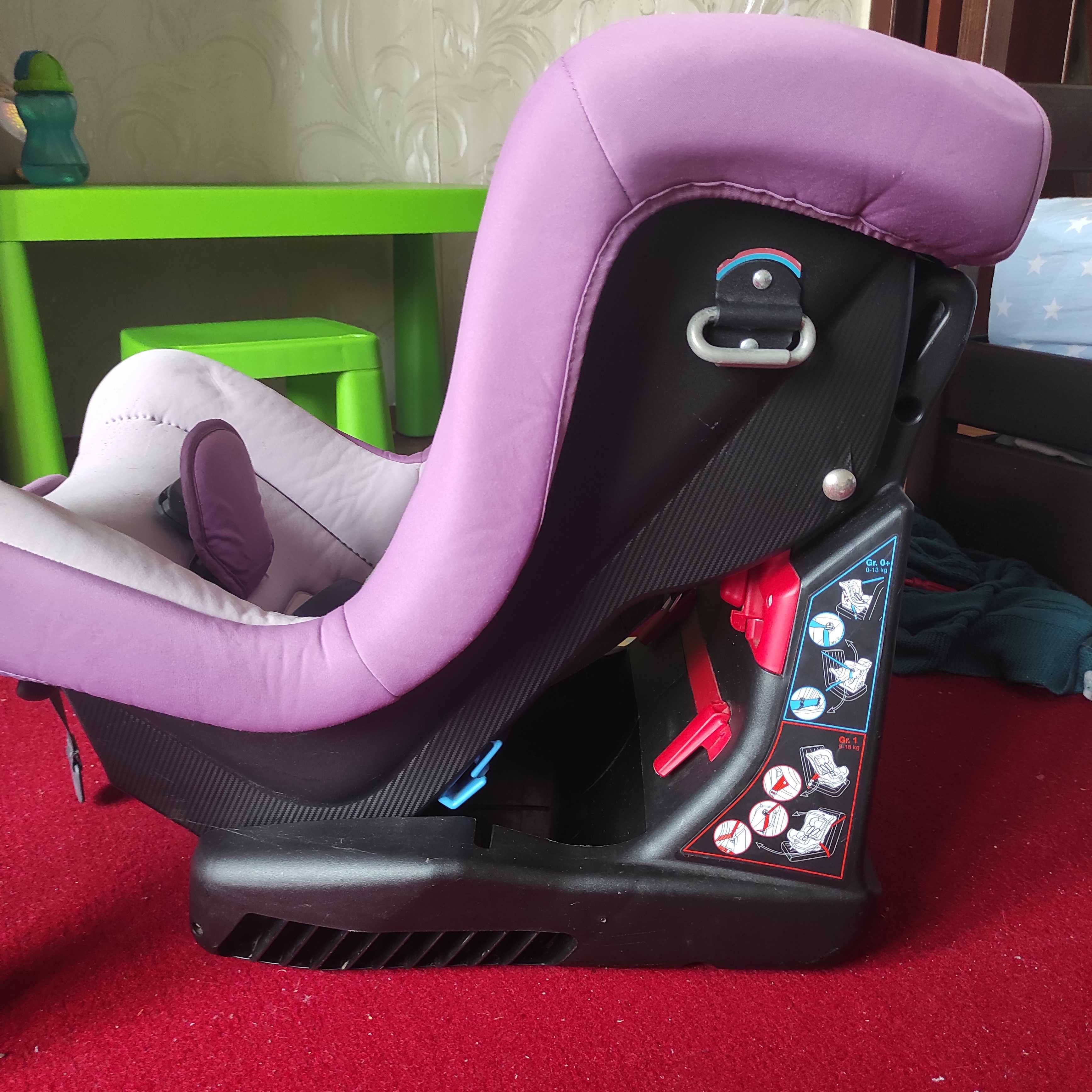 Автокрісло chicco Cosmos, група 0+/1 від 0 до 18 кг
