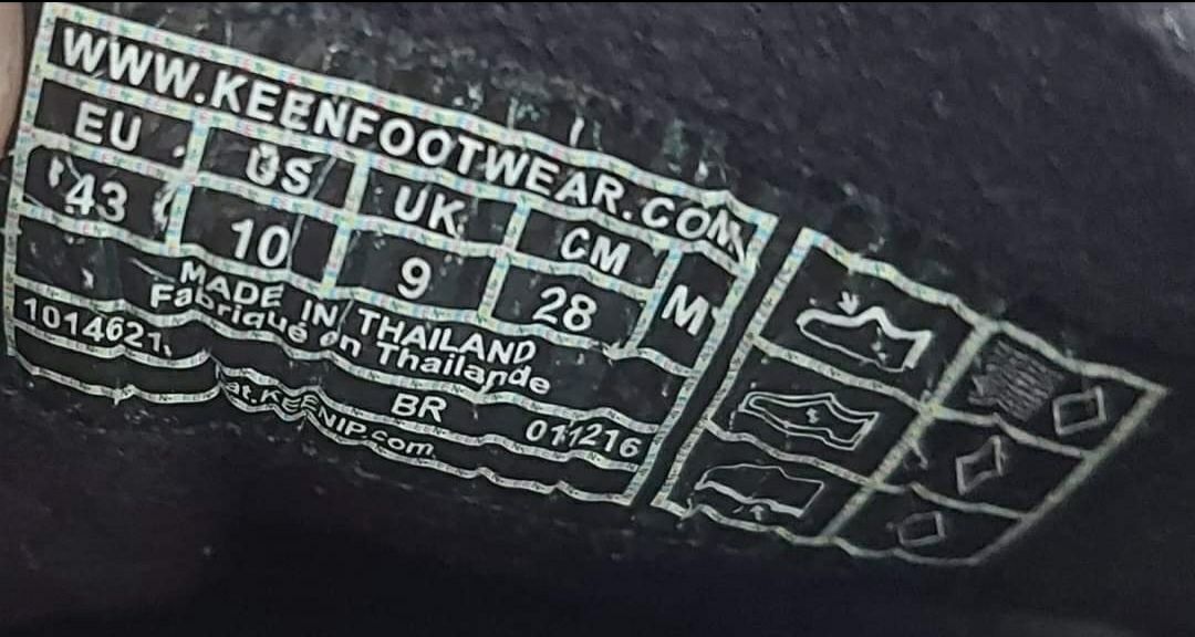 Сандали фірми keen teva оригінал 

Привезено із закордону в оригіналі