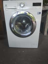 Узкая стиральная машинка Electrolux 7 Гарантия kg