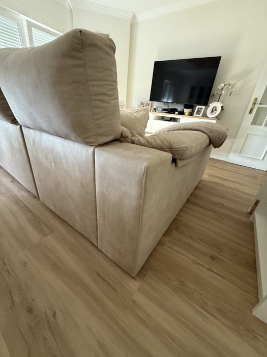 Sofá de 3 lugares com chaiselong / sofa cama