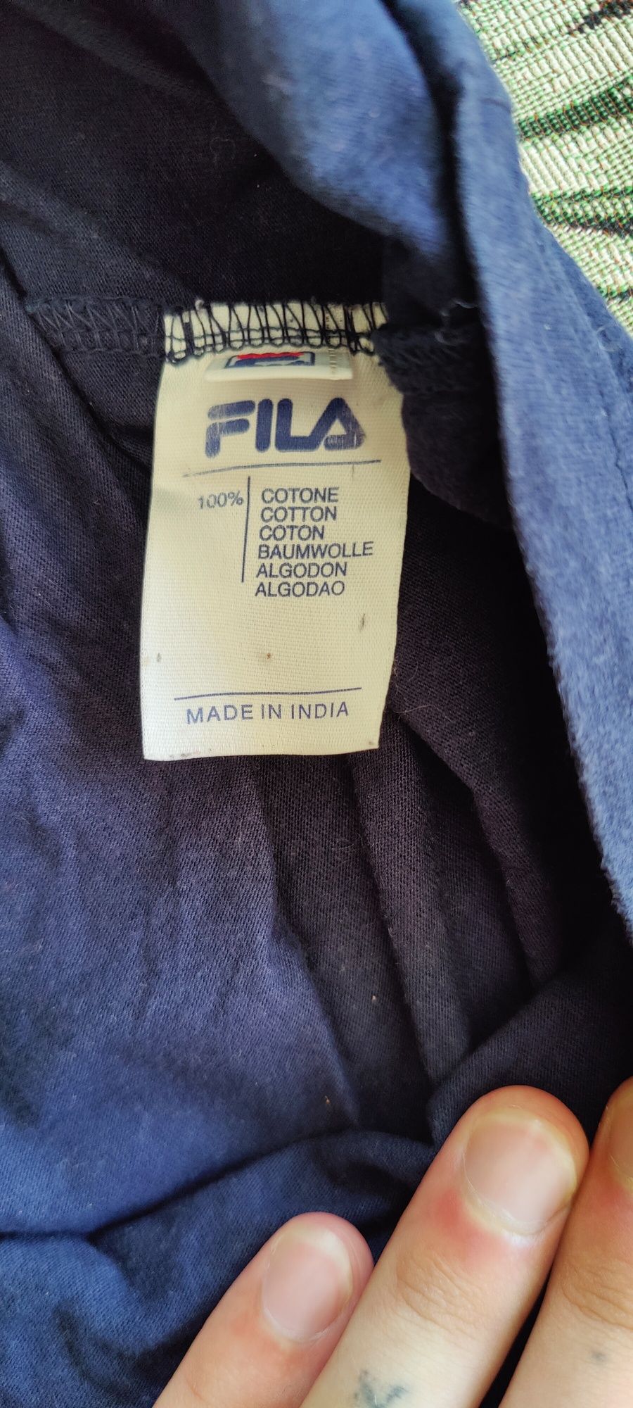 Продам футболку Fila