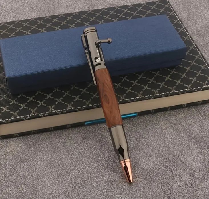 Преміум вінтажна ручка з махагону