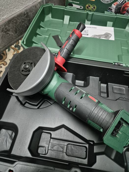 Szlifierka kątowa akumulatorowa parkside z ładowarką i baterią, nowa,