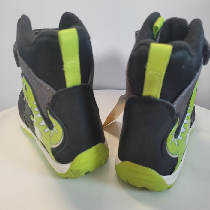 Buty zimowe dla chłopca r.31 na rzep ocieplane kozaki dinozaur