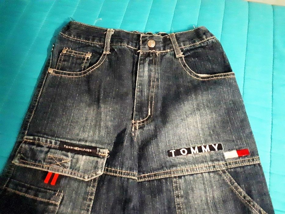 Tommy Hilfinger jeansy dziecięce na wzrost 128