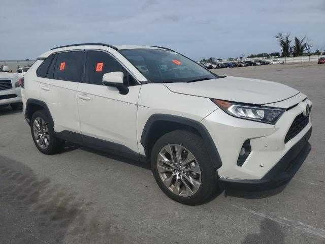 Toyota RAV4 XLE Premium 2021 ]