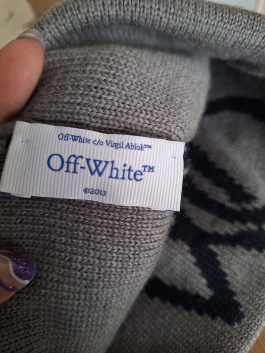 Czapka meska zimowa off-white