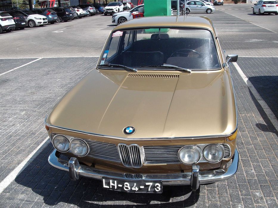 BMW 1970 4 Door Sedan