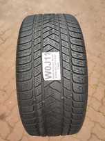275.40.21 jedna opona Pirelli Scorpion Winter