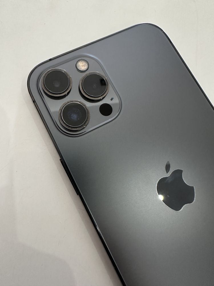 Iphone 12 Pro Max - 96% saúde da Bateria