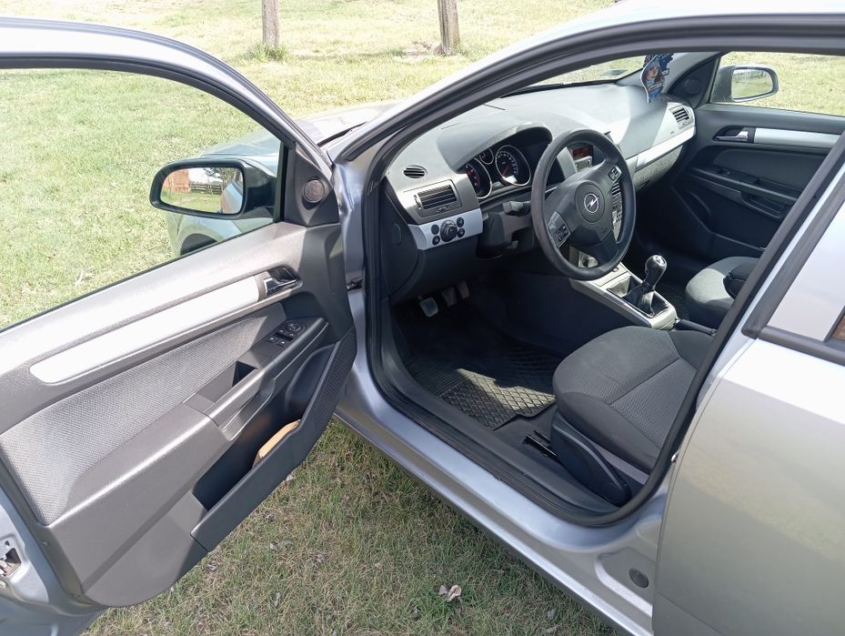 Auto osobowe opel astra A-H