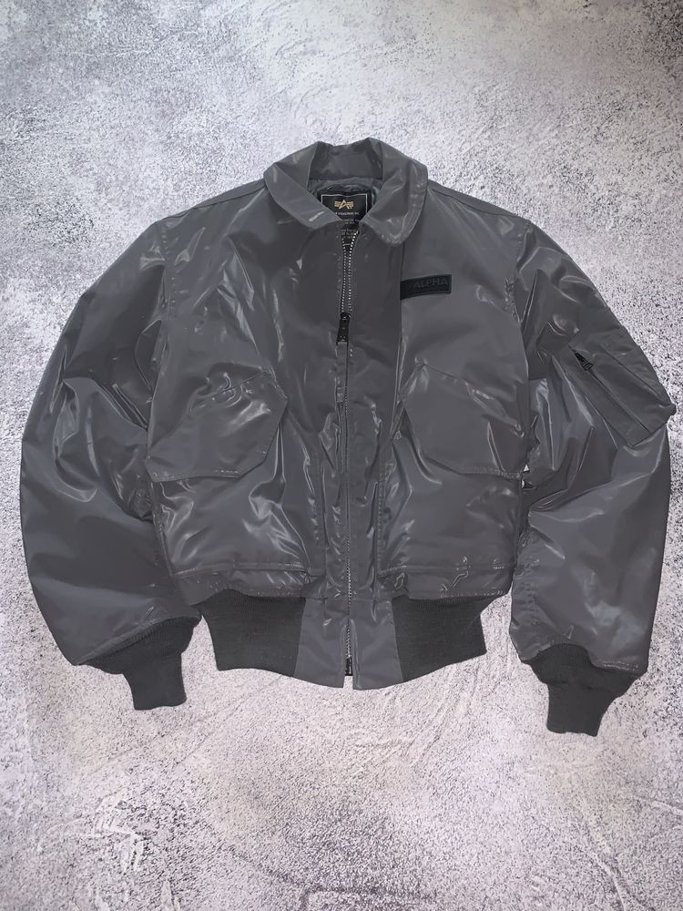 Бомбер alpha industries