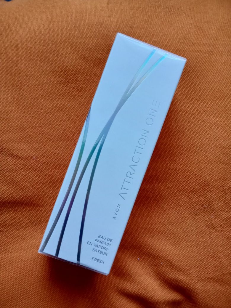 Avon Attraction One Fresh unisex