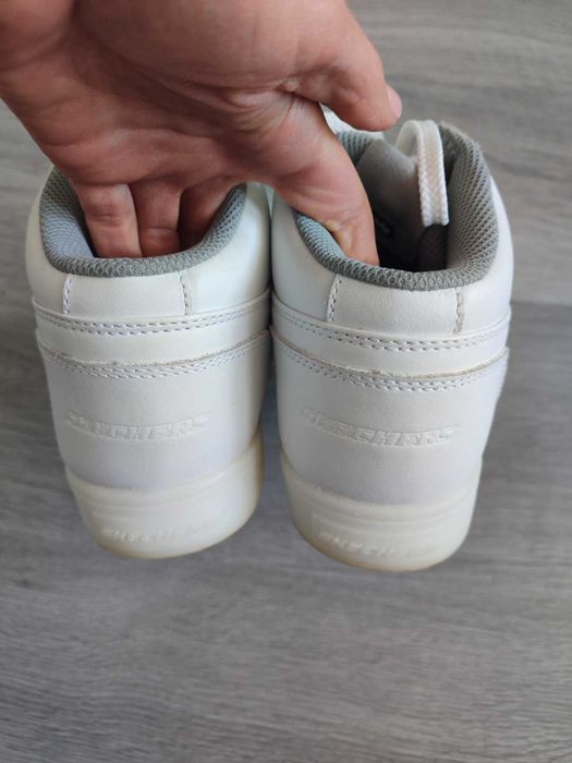 Skechers кожаные кроссовки