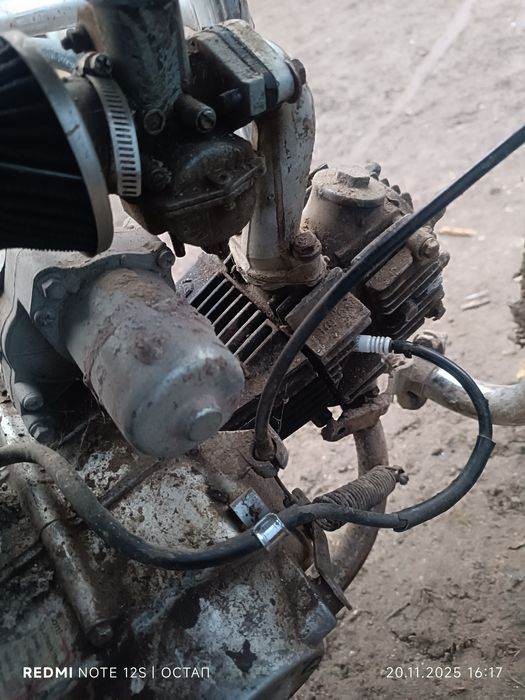 Мопед роюочий но потрібно доробити