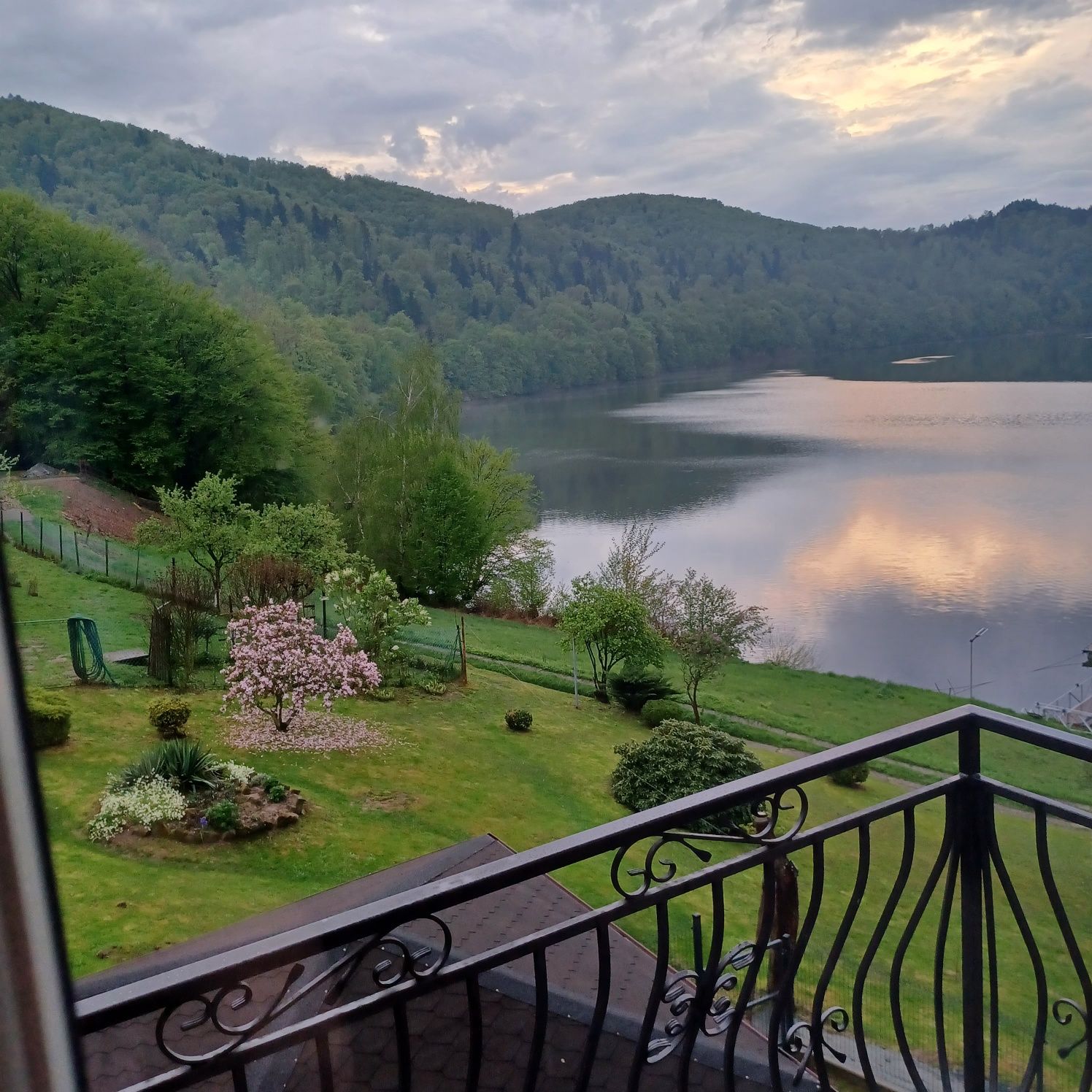 Apartament nad Jeziorem Rożnowskim