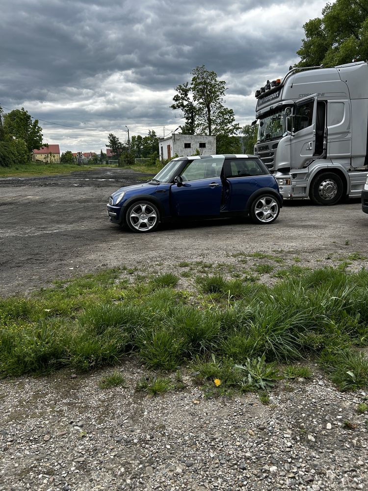 Mini cooper r50 1.6 benzyna