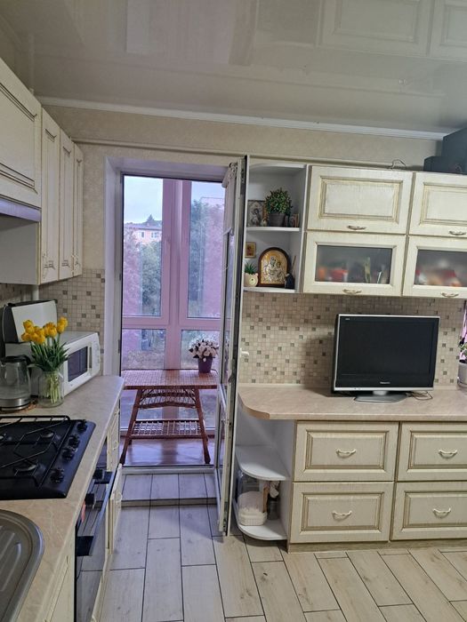 Продається квартира з ремонтом 55 м.кв