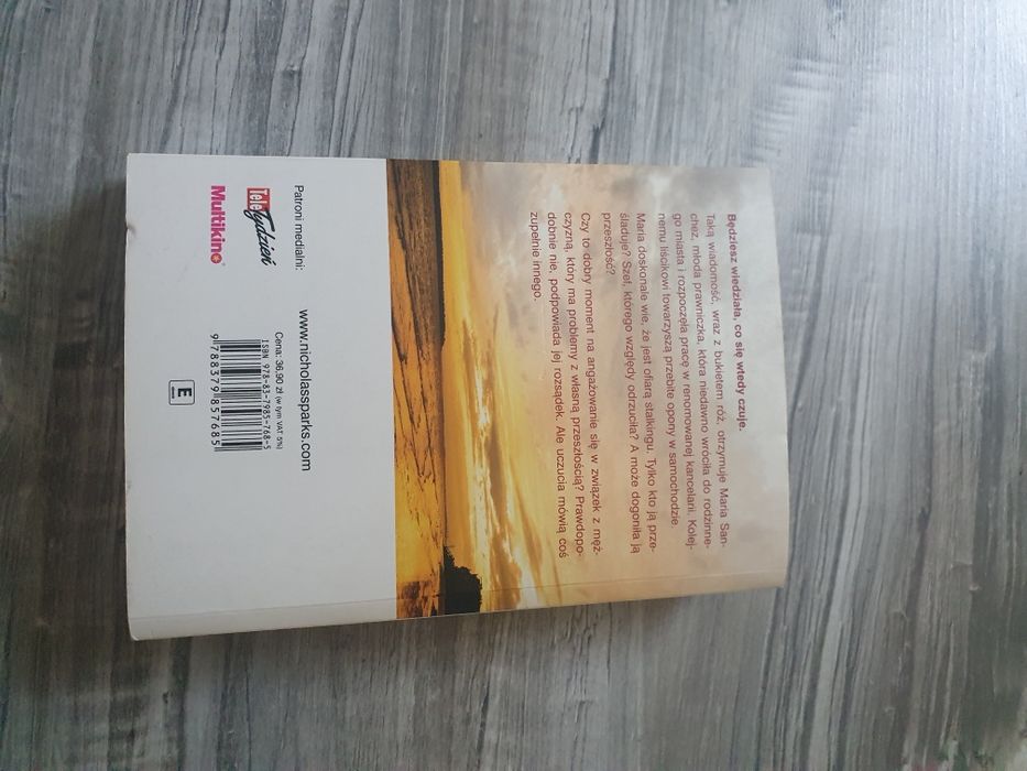 N. Sparks - "Spójrz na mnie"