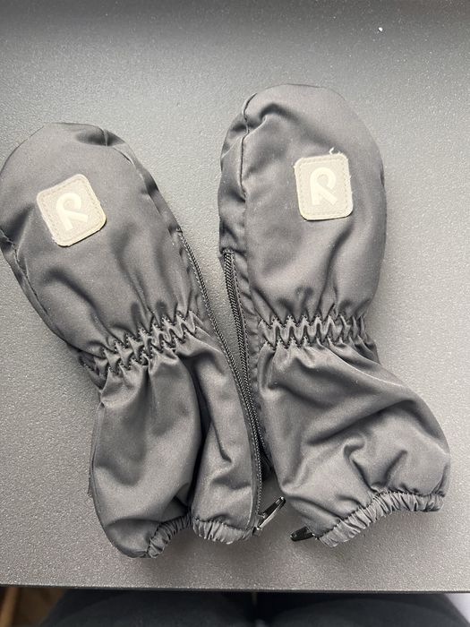 Продам дитячі руковички Reima