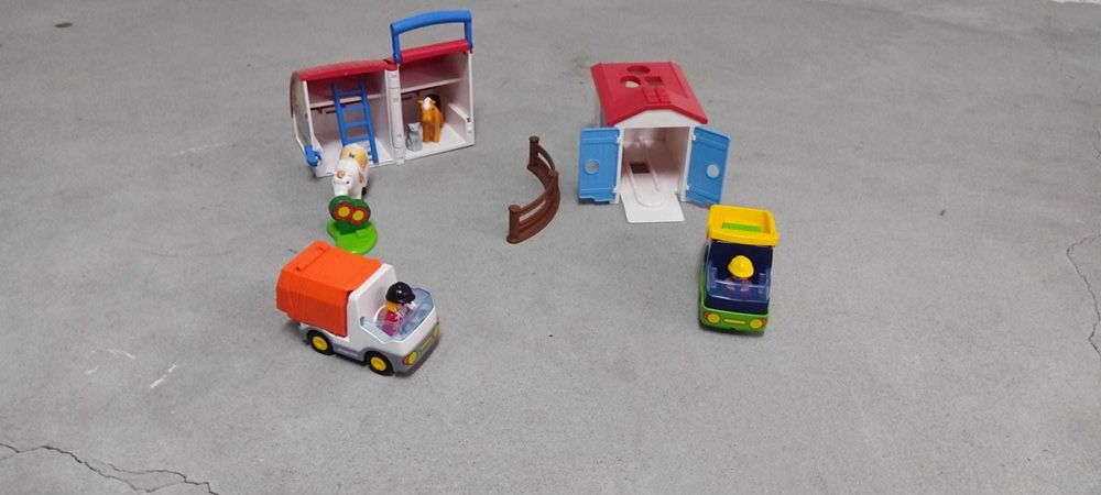 Pack 2 playmobil crianças pequenas