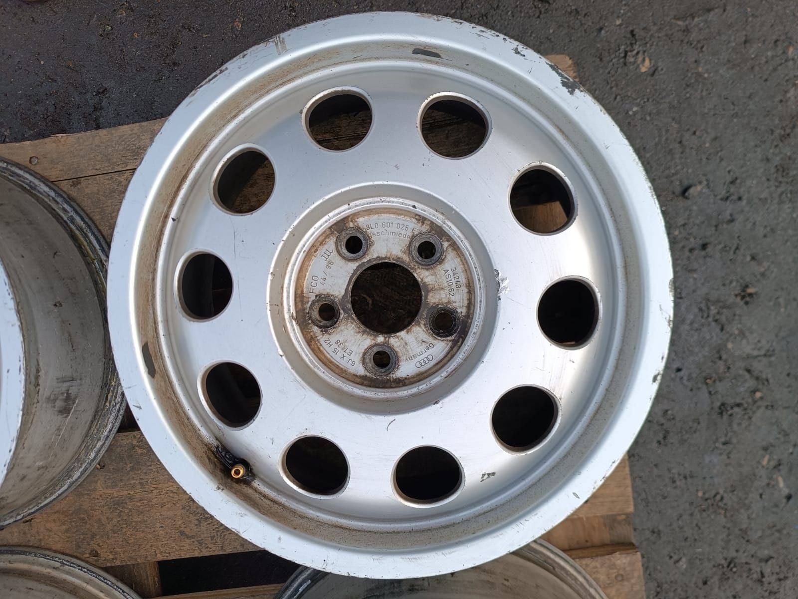 Alufelgi 15 Audi A3 A2 A1 VW Golf IV Bora Polo Skoda Fabia Ibiza 5x100