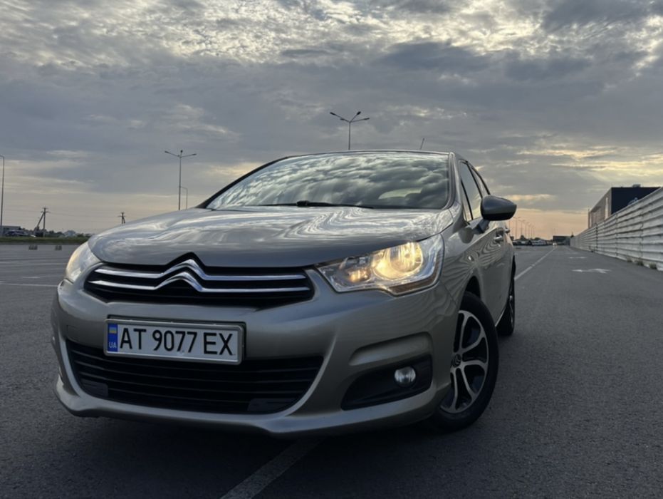Citroen  c4 2012.